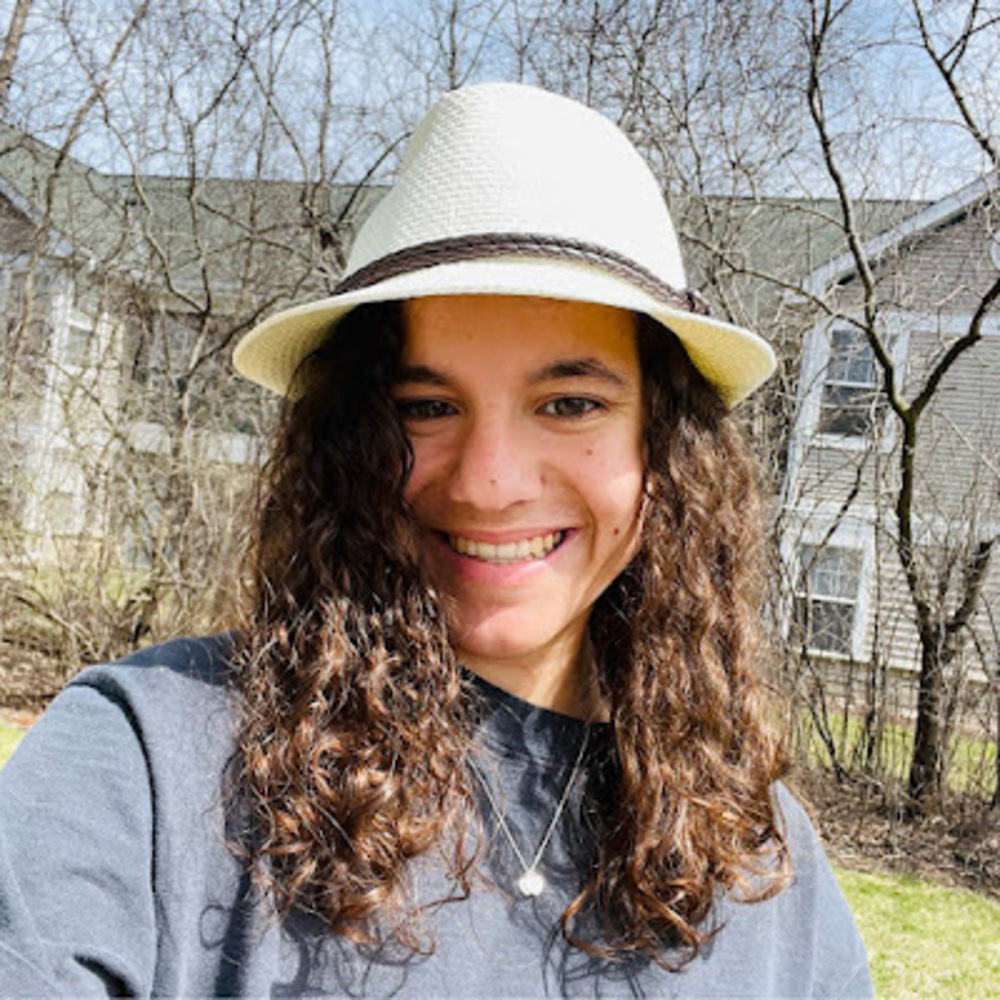 Meet your Posher, Gaby